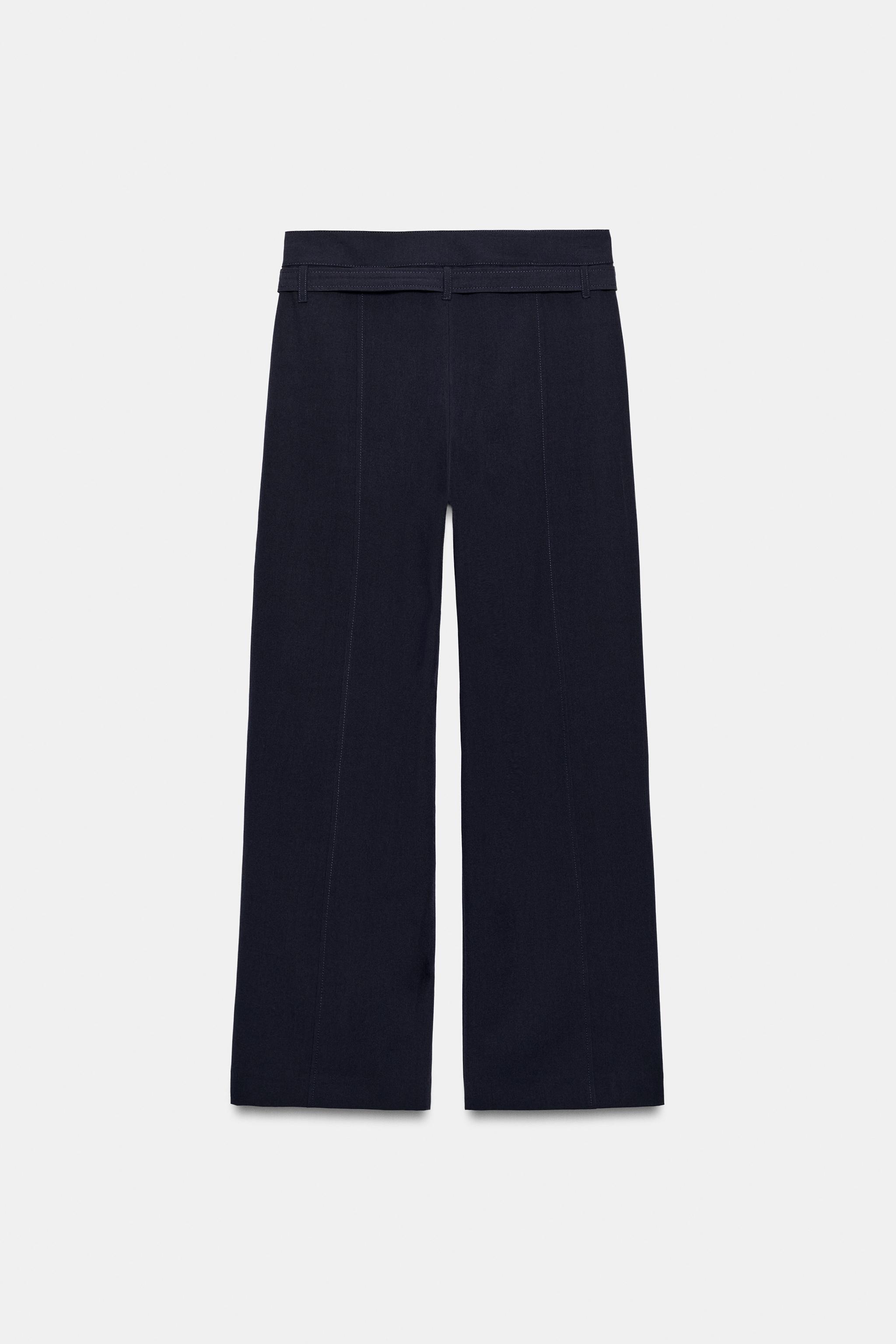 STRAIGHT-LEG TROUSERS WITH CONTRAST BUTTONS